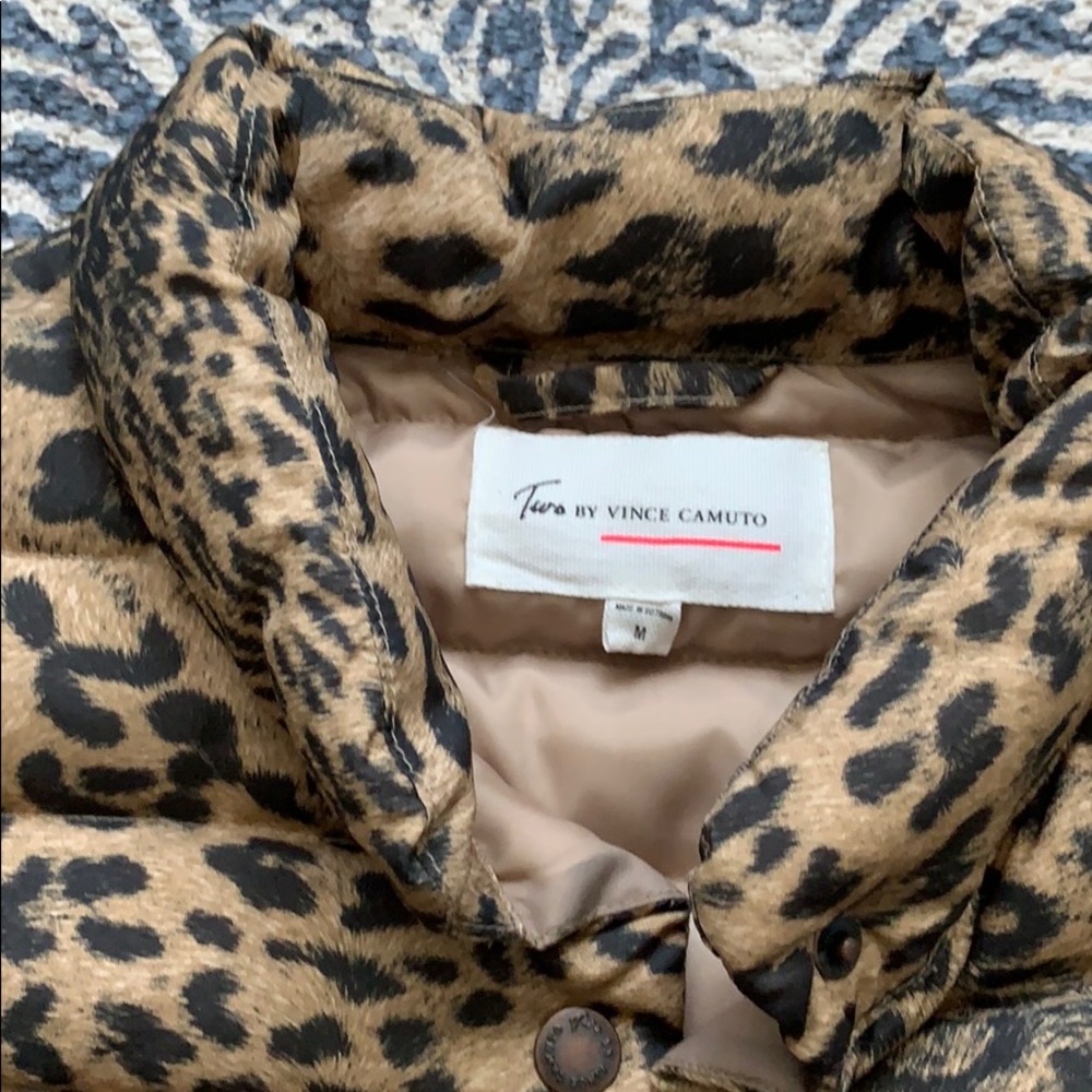 Winter jacket leopard🐯 - Picture 2 of 4